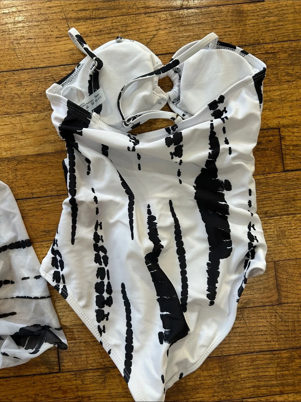 SHEIN Black & White Tie-Dye Kids One-Piece Swimsuit with Matching Cover-Up